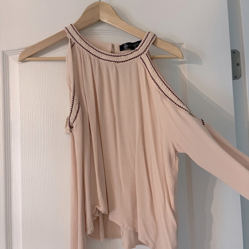 Ash & Violet Lace Cold Shoulder Pink Top Small - Picture 3 of 9